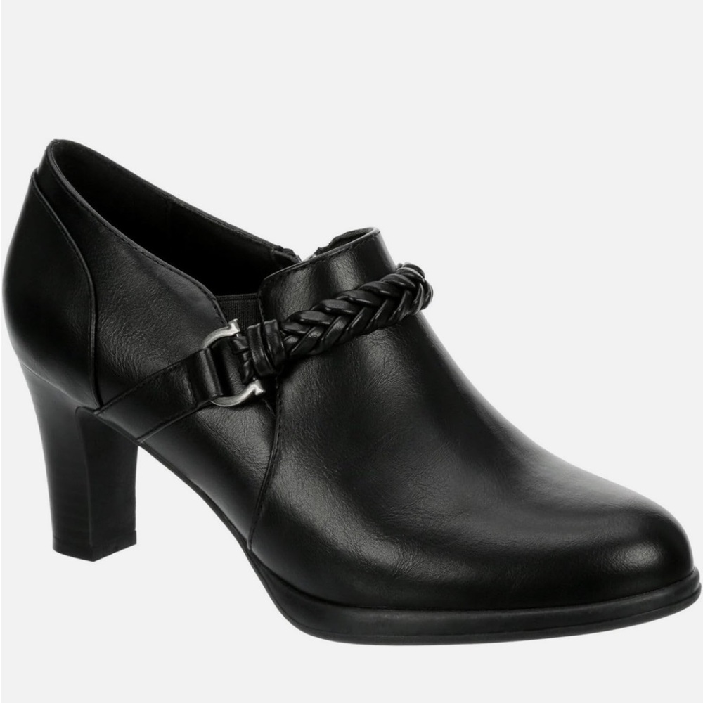 Elyssa - Women's Low Cut Chunky Heeled Ankle Bootie  Lauren Blakwell Size 9.5